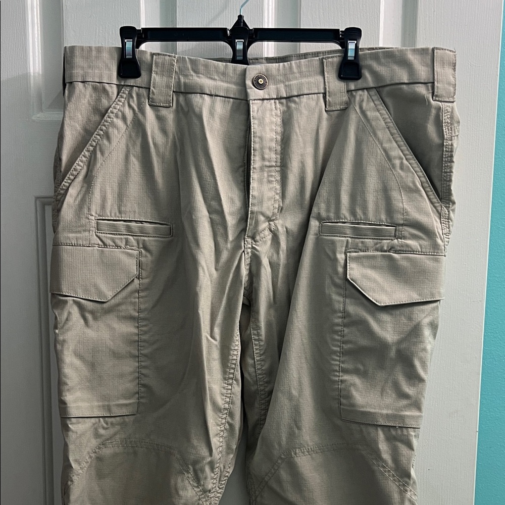 Stylish Men's Beige Cargo Pants